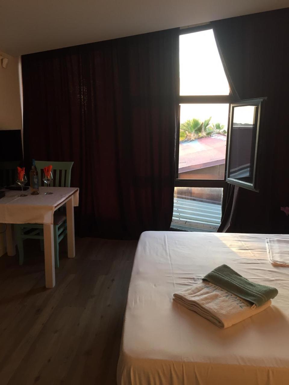 Hotel Saint Tropez Durres Bisht Kamez Exteriér fotografie